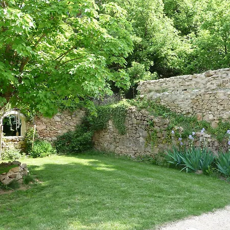 לינה וארוחת בוקר Chateau Chavagnac *