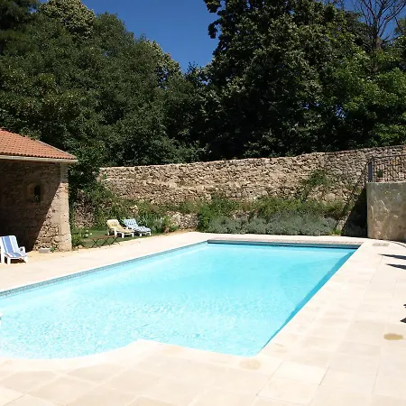 לינה וארוחת בוקר Chateau Chavagnac *