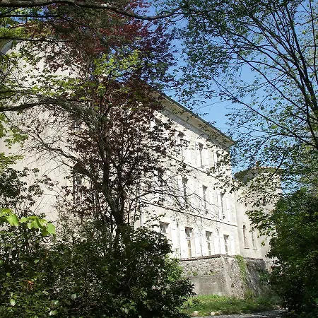 Chateau Chavagnac * Lyon